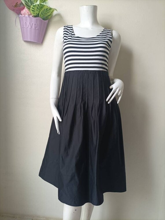 Vintage  Laura Ashley Dress/ Size 9 ,S -M View 2
