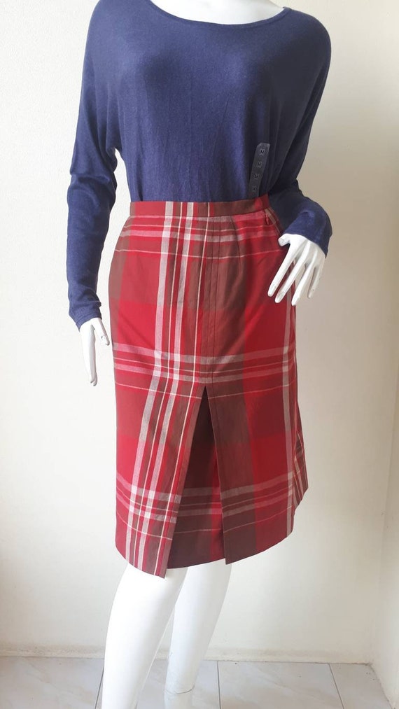 DAKS LONDON Red Tartan Plaid Skirt Size Small. - image 1