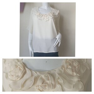 Vintage Floral Silky Blouse  Size will fit M