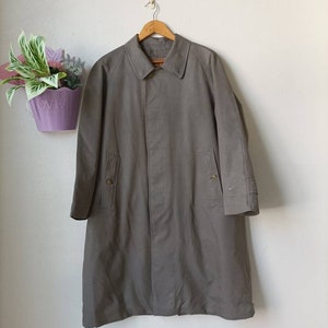 Vintage BURBERRYSTan Trench Coat /   Size L Trench Coat