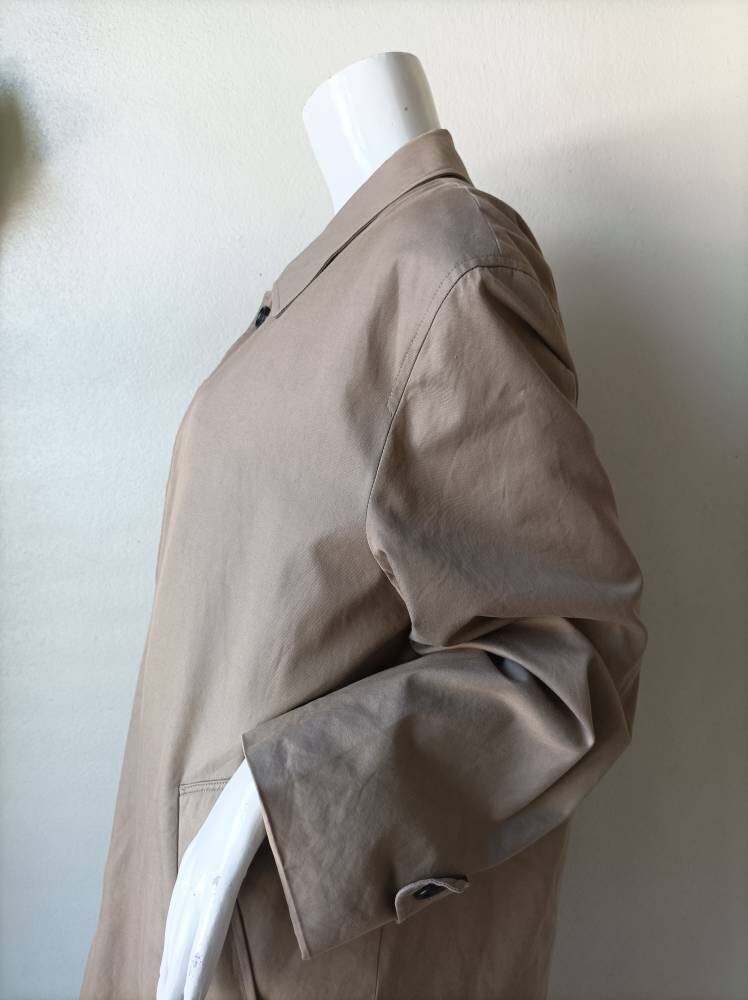 Vintage Valentino Amedeo Tan Trench Coat / Size M Trench Coat