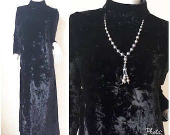 Vintage velvet dress //  Black velvet maxi dress // vintage long sleeve dress