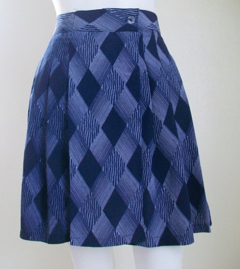 Vintage Romper shorts and Mini skirts High waist Size medium.