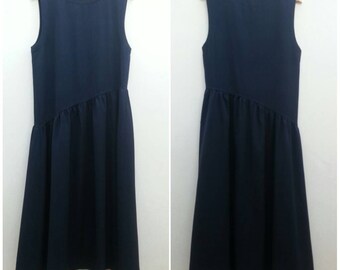 Vintage 1992s COMME des GARCONS tricot Azul marino Vestido asimétrico / Talla M
