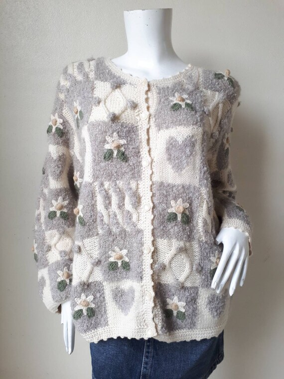 vintage sweater Pretty pastel flower and leaf kni… - image 4