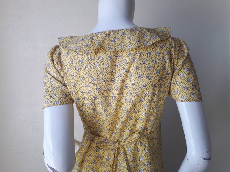 Floral Blouse Laura Ashley Size 9 Japan Medium