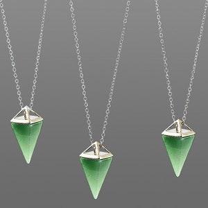 Aventurine necklace Green Crystal Pyramid pendant Healing Layered jewellery Bohemian style