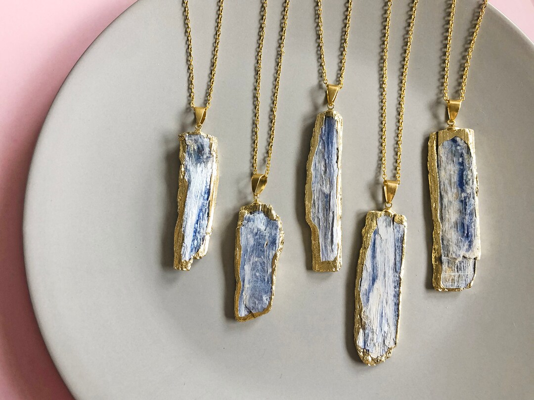Bright Blue Kyanite 3 Stone Teardrop & Oval Crescent Rim Necklace –  Dandelion Jewelry