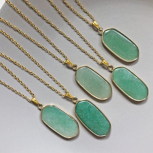 Colar de aventurina verde Pingente de aventurina natural com corrente de ouro 18k