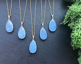 Aquamarine crystal necklace Aquamarine pendant March birthstone aquamarine necklace Layered necklace Dainty aquamarine pendant