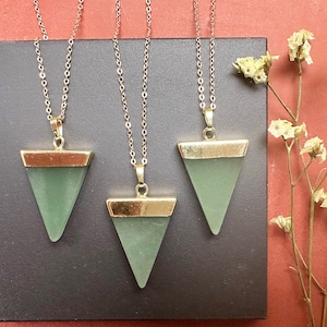 Aventurine necklace Silver Aventurine pendant Crystal triangle necklace Green stone necklace silver Green crystal pendant Layering necklace