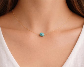 Ruwe turquoise ketting december geboortesteenhanger Kleine natuurstenen sieraden Blauwe bedel