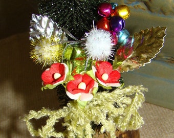 Christmas Holiday Mini Floral Pick Bouquet Corsage Boutonniere C28