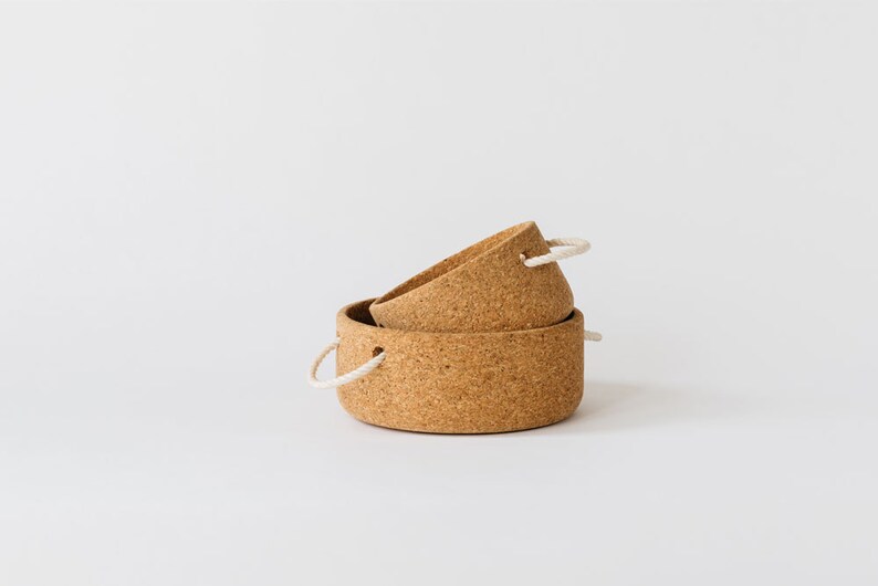 Small Cork Bowl with Rope Handles image 2