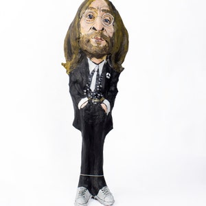 John Lennon Pappmaché Figur
