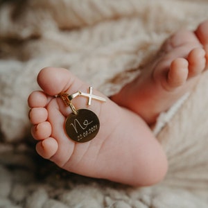 Taufkette Gold Mädchen, taufkette Jungen, taufschmuck, Kreuzkette, goldene Taufkette personalisiert, kette zur Taufe mit gravur, Namenskette für Mädchen mit Geburtsstein, kinderkette personalisiert, kreuz kette, kette mit kreuz