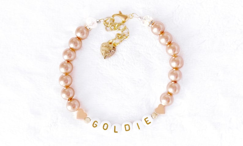 Collar para perro con corazones de oro de 14 quilates y perlas color champán / Dije personalizado para collar de gato / Joyería de lujo para mascotas imagen 1