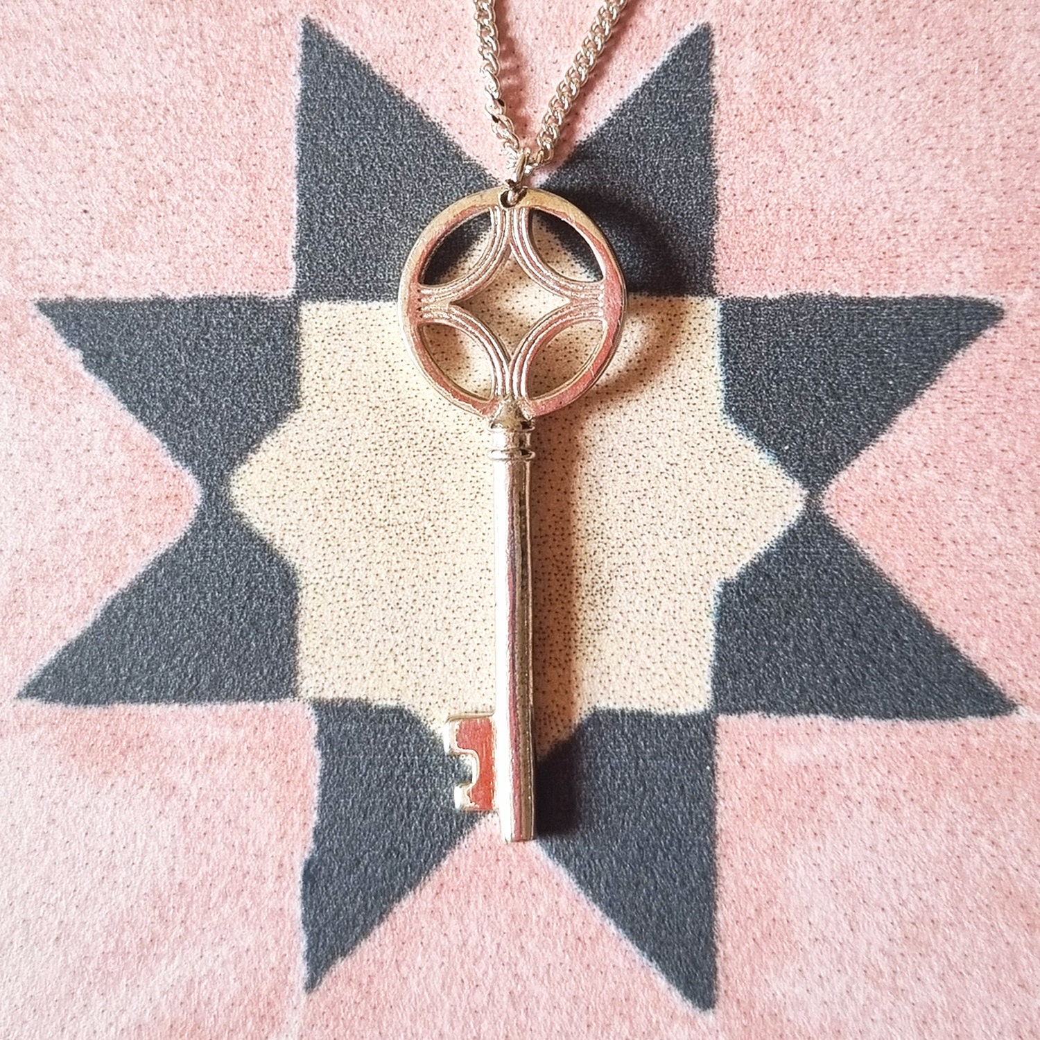 Key Necklace - Gold/silver - talisman necklace, good luck necklace, graduation gift, key charm, charm necklace, dainty key necklace