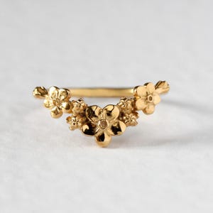 Forget Me Not Ring -  Chevron Ring - Silver/Gold - flower ring, flower wedding band, flower wedding ring, remembrance ring, stacking ring.