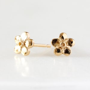 Forget Me Not Earrings – Silver/Gold, forget me not studs, flower studs, flower earrings, remembrance jewelry, floral earrings, pretty studs
