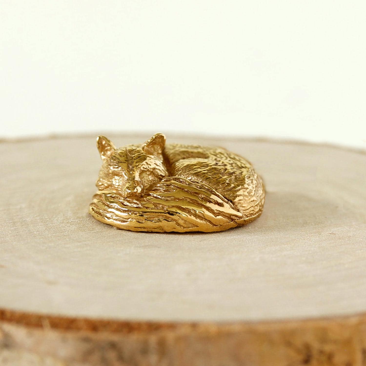 Fox Lapel Pin/Brooch/Tie Pin – Sleeping - Silver/Gold, fox gift, groom gift, best man gift, groom lapel pin, wildlife gift, animal lapel pin