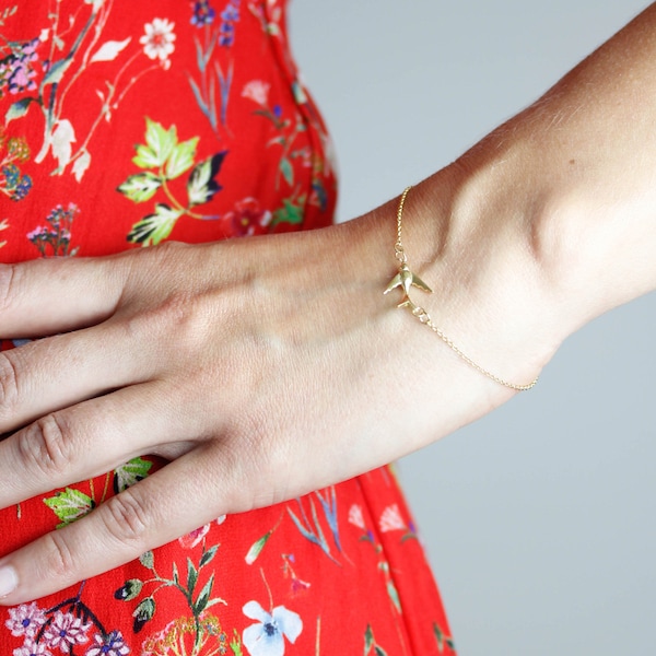 Swallow Bracelet - Silver/Gold Vermeil - bird bracelet, swallow jewellery, gift for bridemaid, wedding jewelry, delicate bracelet