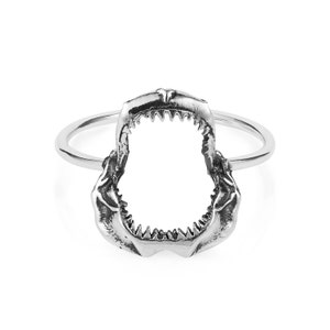 Shark Jawbone Ring - silver