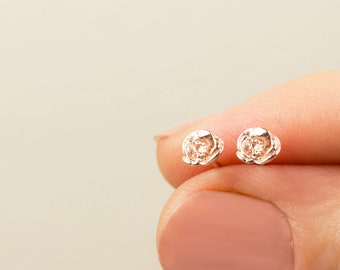 Poppy Earrings - silver/gold/rose gold -flower earrings, flower studs, gold studs, tiny studs, small studs, dainty studs, bridal earrings