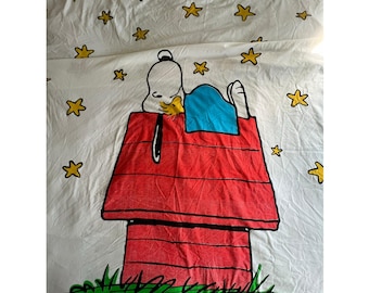 Vintage Peanuts Snoopy sheet / fabric 92 x 102 queen flat