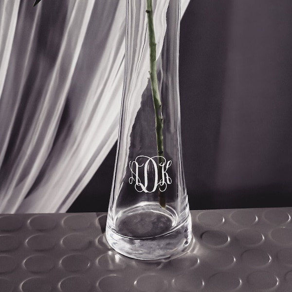 Monogrammed Glass Bud Vase, Personalized Bridesmaid Gift, Engraved Vase, Tapered Glass Vase, Custom Crystal Vase, Gift for Her, Housewarming