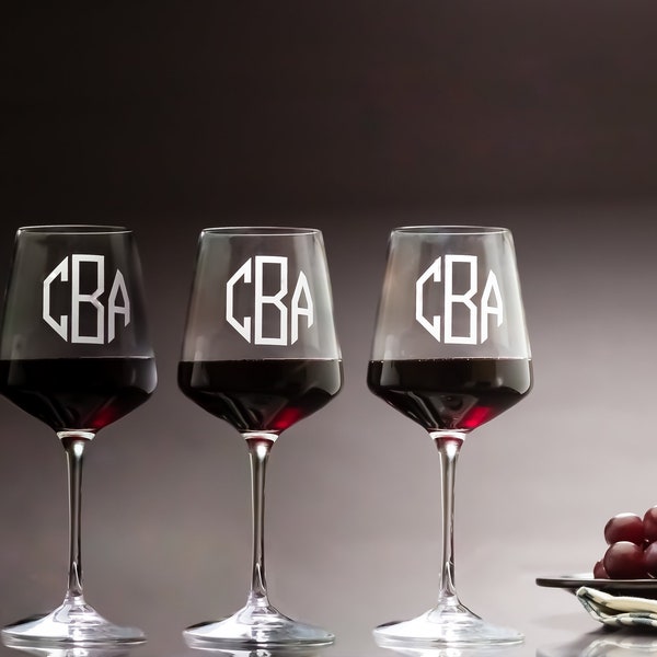 Set of 4 - Personalized Turino Crystal White Wine Glasses, Wine Glass Sets, Monogrammed Wine Glass Set, Engraved Glass - FREE SHIPPING