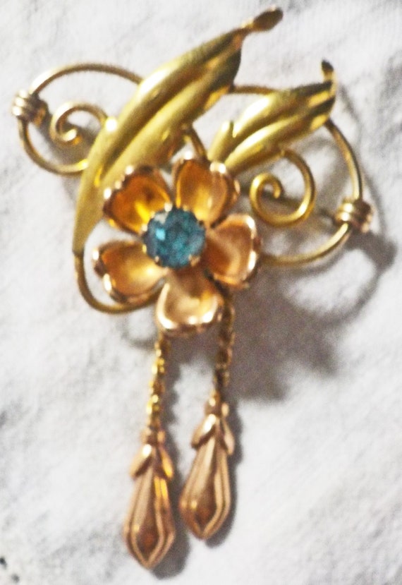 Vintage Van Dell Flower Shaped Brooch Pin With Drop Dangles - Etsy Vintage Van Dell Flower Shaped Brooch Pin With Drop Dangles - Etsy