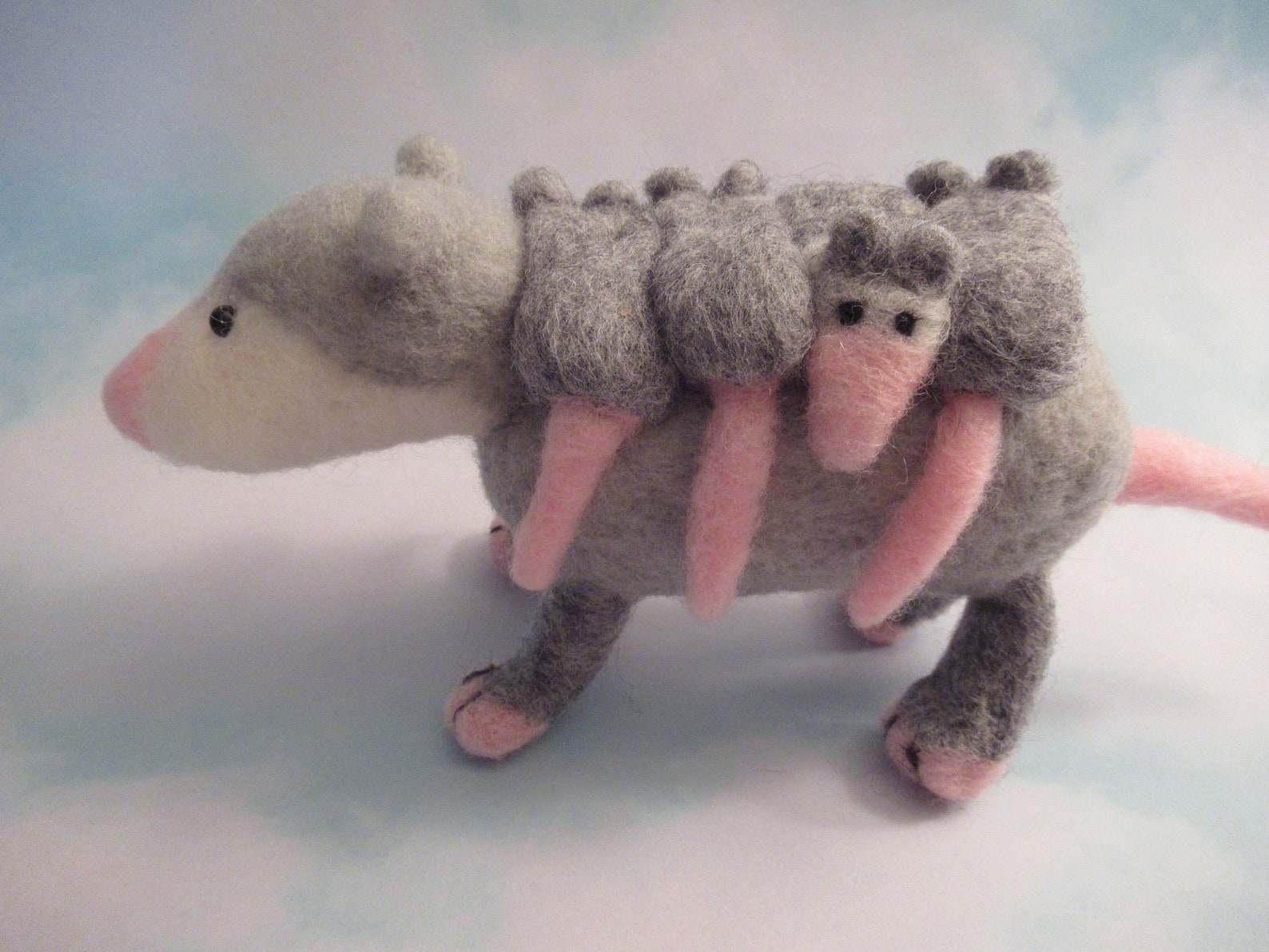 Zarigüeya con bebés figura de zarigüeya de fieltro regalo Etsy