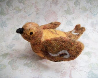 Needle Felted Bird, Handmade Wool Bird, Bird Figure