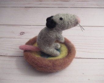 Mouse with Nest, Felted Mouse, Sleeping Mouse