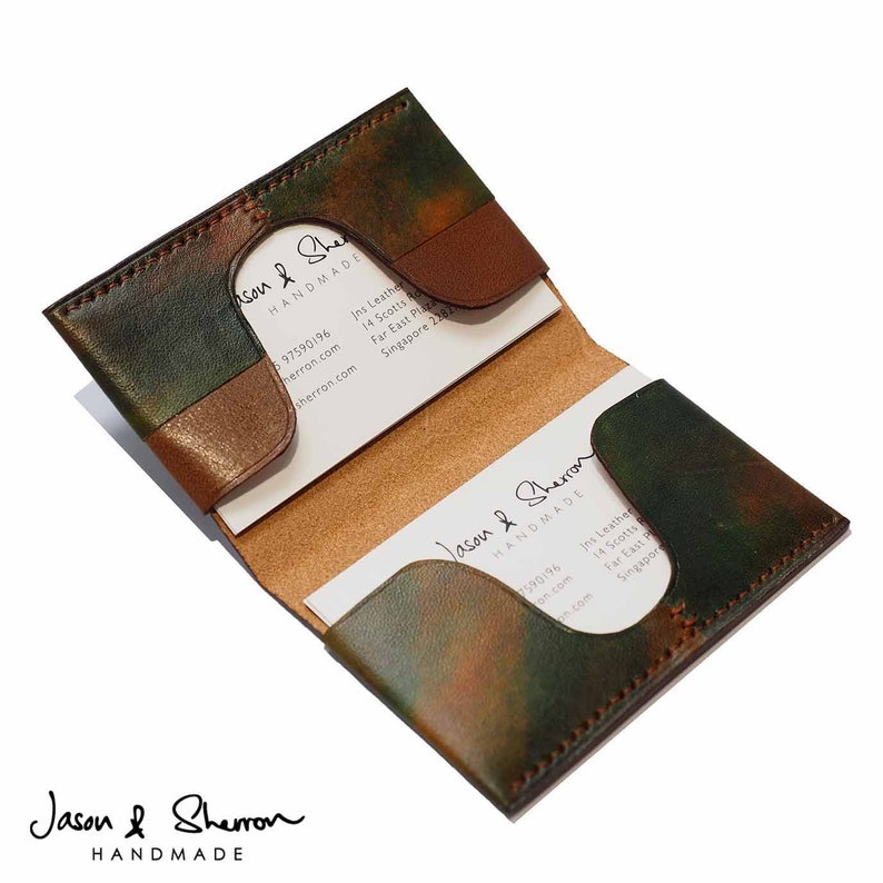 Brown Premium Leather Minimal Bi-fold Card Holder: 5.8 W x 1.4cm H x 9.1cm Camouflage L