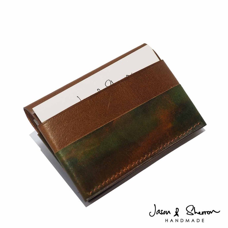 Brown Premium Leather Minimal Bi-fold Card Holder: 5.8 W x 1.4cm H x 9.1cm Camouflage L