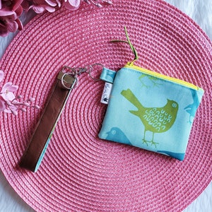 Mini monedero con cremallera y correa para la muñeca, monedero pequeño para mujer, llavero de pulsera, regalo para ella, monedero único para amantes de los pájaros, calcetín navideño