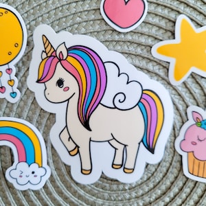 Ensemble d'autocollants imperméables licorne pour amoureux de la licorne Ensemble d'autocollants amusants autocollants arc-en-ciel cadeau d'anniversaire pour filles cadeau enseignant cadeau de bas de Noël