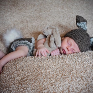 Easter Bunny, Crochet Hat and Diaper Cover, Bunny Outfit, Baby  Photo Prop, Baby Bunny Outfit, Handmade Bunny Hat, Bunny Diaper cover