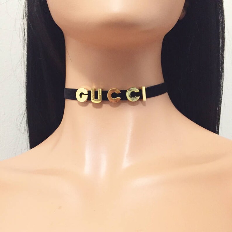 Au Ras Des Paquerettes 9 Lettres Gucci tour de cou lettres nom RAS de cou velours RAS de | Etsy