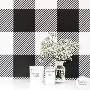 buffalo check style wallpaper in black and white