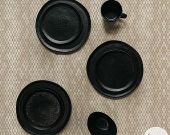 Neutral Snakeskin Grasscloth Wallpaper