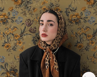 Vintage Floral Grasscloth Wallpaper In Mustard