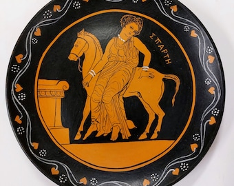 wall plate, house decoration, antique vase copy: woman named Sparta descends from horse.