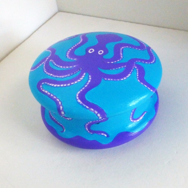 Small casket for jewelry, coins. Decorative ceramic with purple octopus on light blue background, figure inspired by an ancient Cretan vase