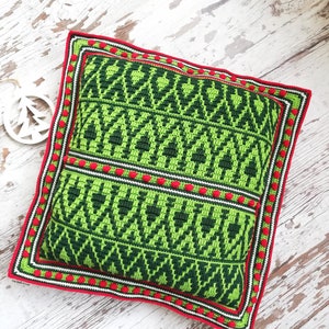 Mosaic Crochet Christmas Cushion Pattern, Evergreen Pine Trees (PDF Pattern) image 4