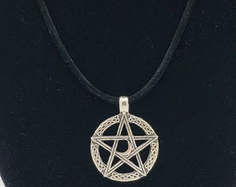 Cresent moon Knotwork Pentagram Necklace