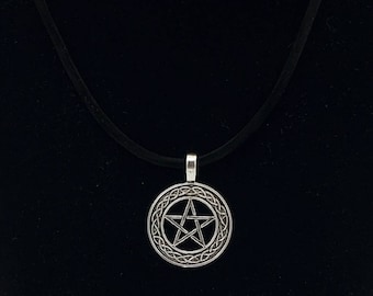 Knotwork Pentagram Necklace