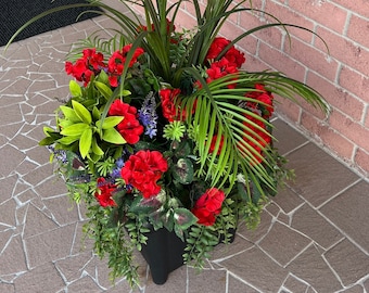 Summer Outdoor Arrangement, Planter for Porch, Country Arrangement,  Flower Arrangement, Faux Urn Filler